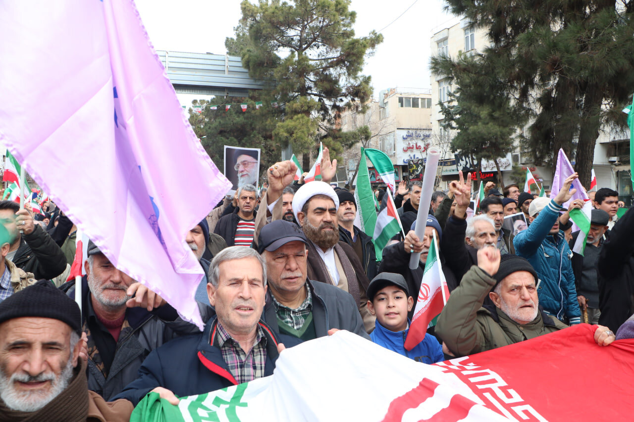 حضور ملت ایران در راهپیمایی ۲۲ بهمن پاسخی دندانشکن به یاوه گویی دشمنان بود