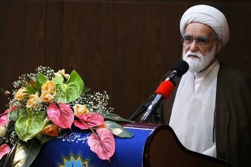 ۲۲ بهمن روز نمایش قدرت، عزت و شرافت ملت ایران اسلامی است