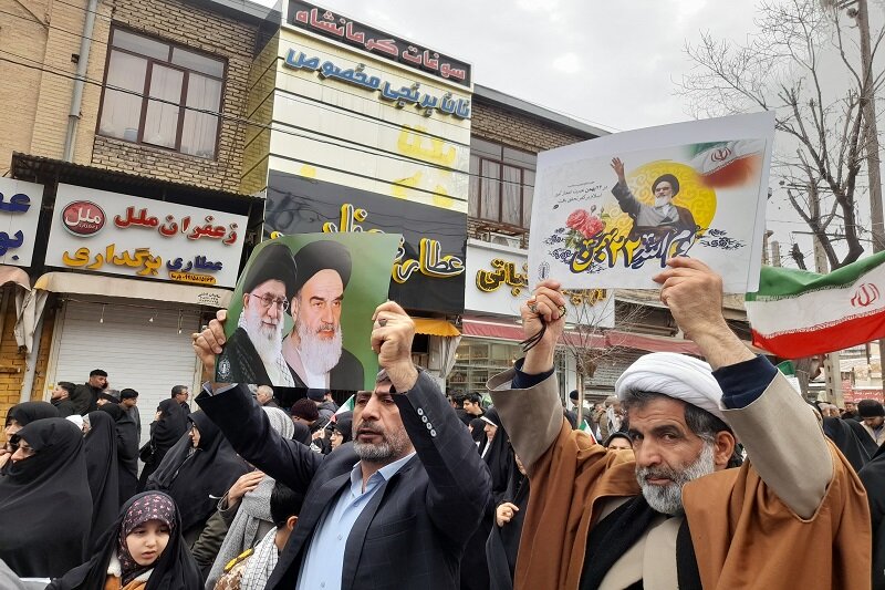 ۲۲ بهمن روز نمایش قدرت، عزت و شرافت ملت ایران اسلامی است