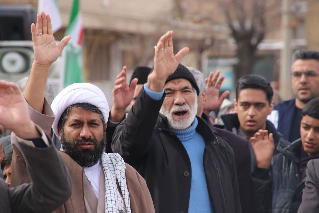 تصاویر/ مراسم راهپیمایی یوم‌الله ۲۲ بهمن در شهر پاریز