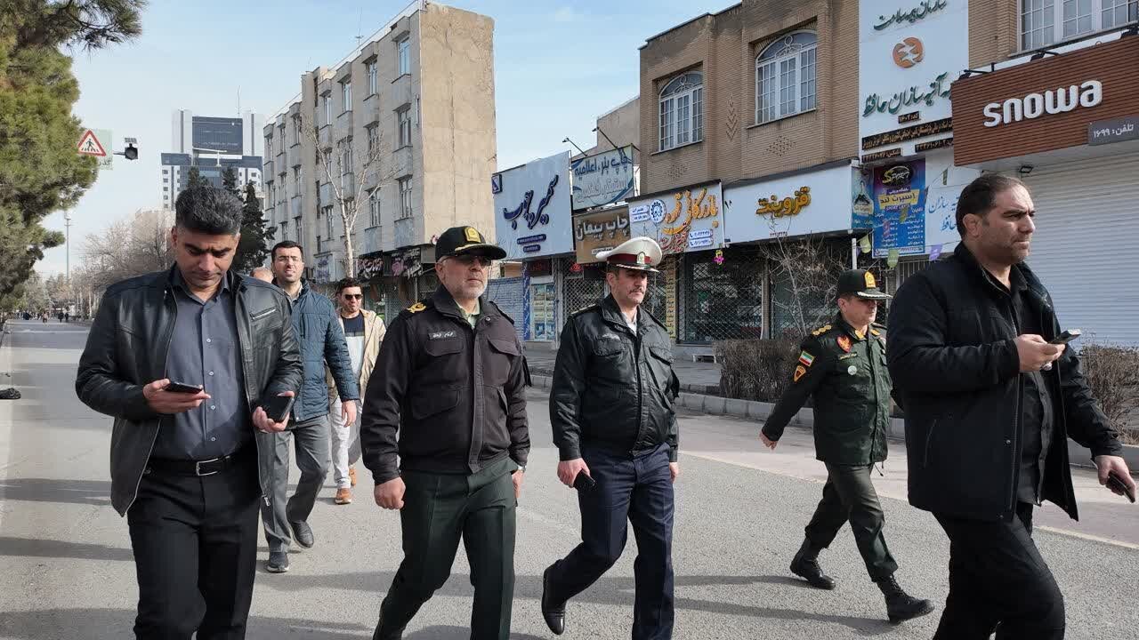 تصاویر / حضور میدانی حافظان نظم وامنیت در مراسم راهپیمایی یوم الله ۲۲ بهمن