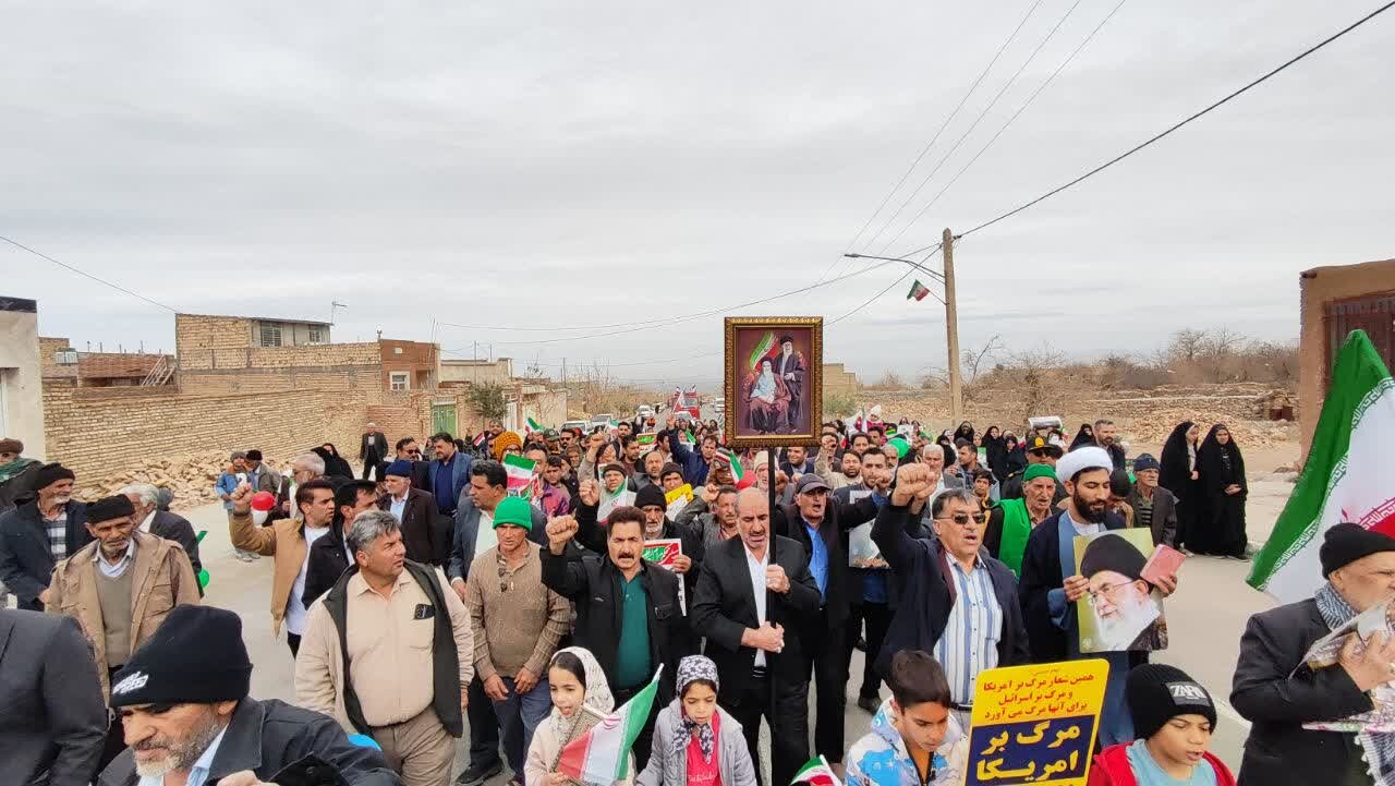 تصاویر/ خروش خضرآبادی ها در یوم الله ۲۲بهمن۱۴۰۴