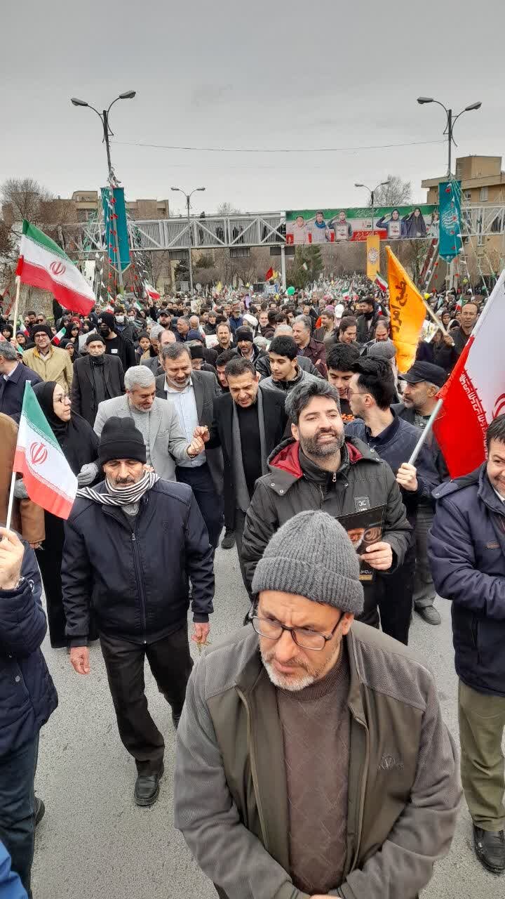 ملت ایران اجازه دخالت بیگانگان در سرنوشت خود را نمی‌دهد