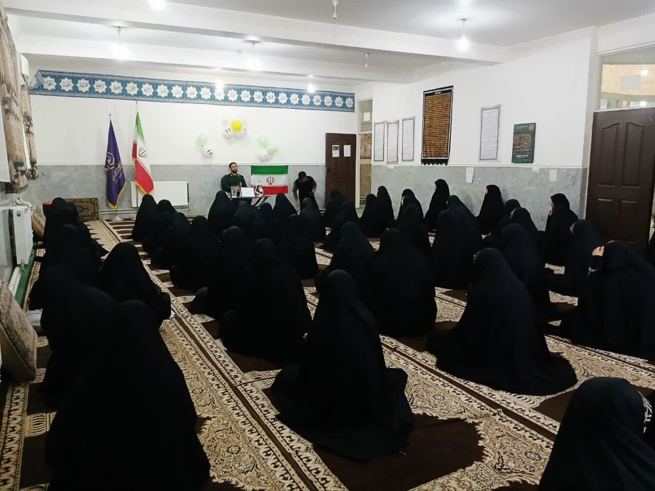 نشست بصیرتی در مدرسه علمیه فهرج