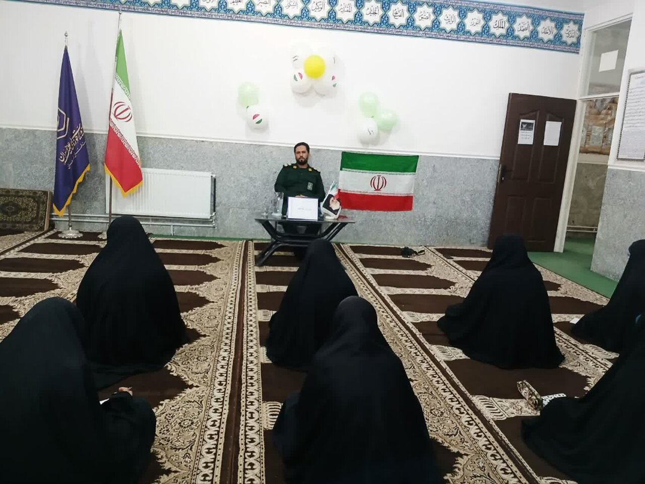 نشست بصیرتی در مدرسه علمیه فهرج