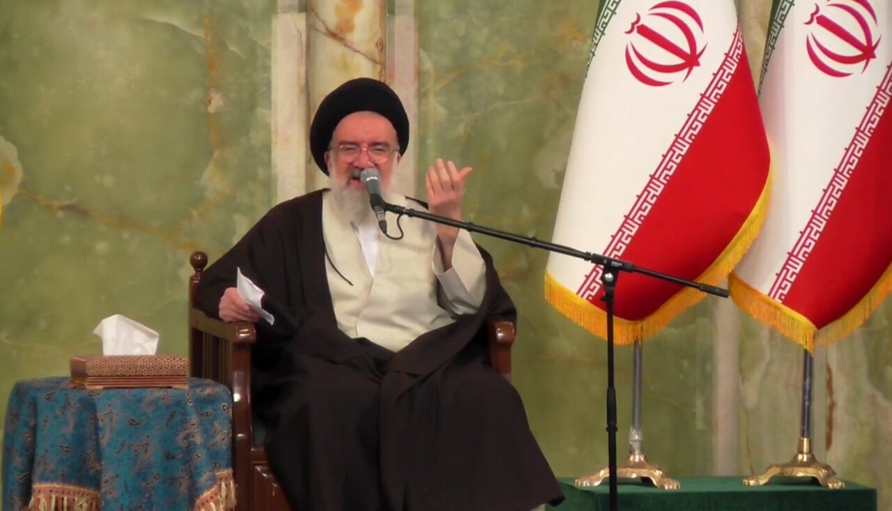 ۲۲ بهمن زبان گویای ملت ایران در برابر دشمنان است