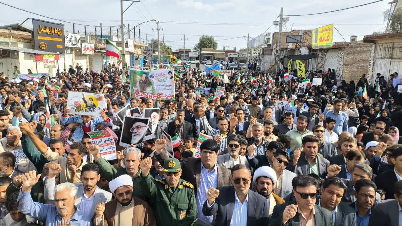 راهپیمایی ۲۲ بهمن جلوه زنده بودن انقلاب اسلامی است