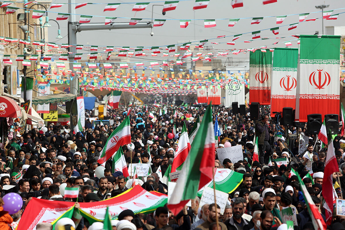 Millones inundan las calles de Irán en una muestra de unidad en el 47.º aniversario de la Revolución Islámica