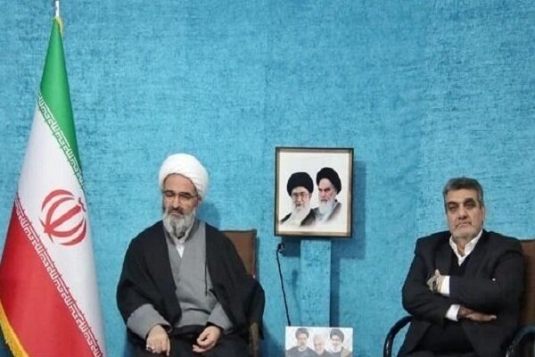 پیام قدردانی نماینده ولی‌فقیه در استان و استاندار سمنان از مردم استان برای حضور در راهپیمایی ۲۲ بهمن