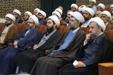 تصاویر/ نشست هم‌ اندیشی اساتید و مدیران حوزه معارف اسلام ناب استان‌ کرمان