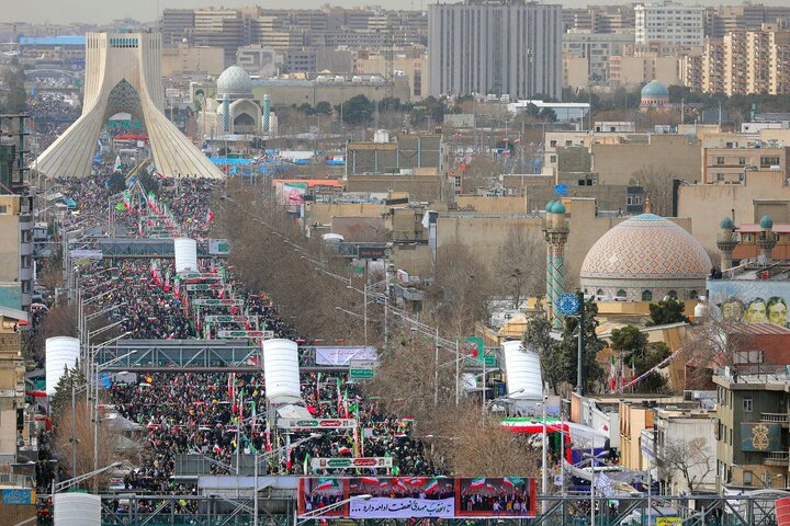 لقطات جوية من مسيرات 22 بهمن في طهران