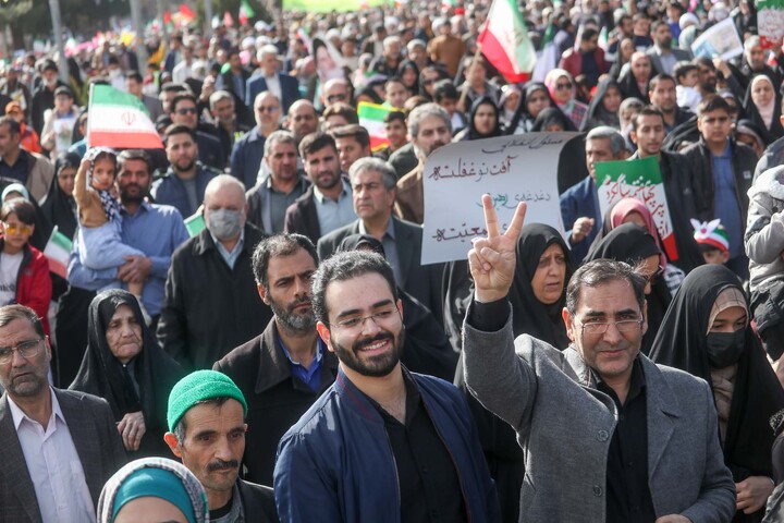 تصاویر| حماسه راهپیمایی ۲۲ بهمن در بیرجند-2