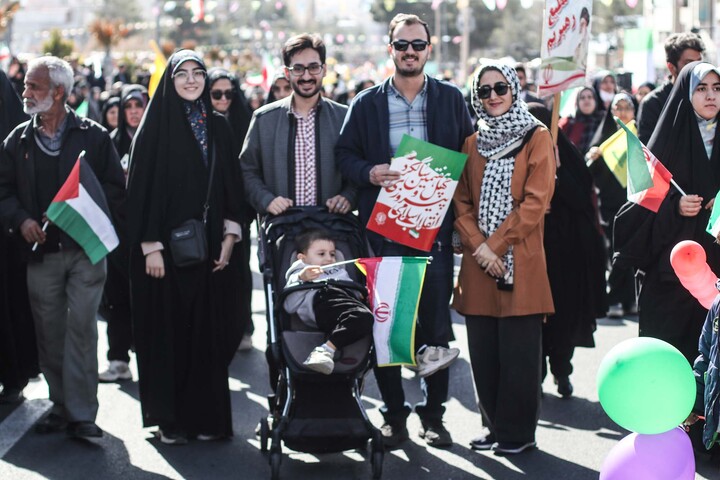 تصاویر| حماسه راهپیمایی ۲۲ بهمن در بیرجند-2