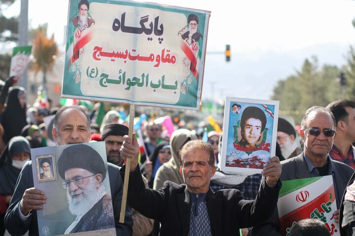 تصاویر| حماسه راهپیمایی ۲۲ بهمن در بیرجند-2