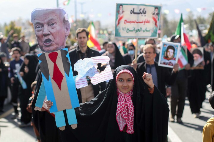 تصاویر| حضور نوجوانان و جوانان در حماسه 22 بهمن مردم بیرجند