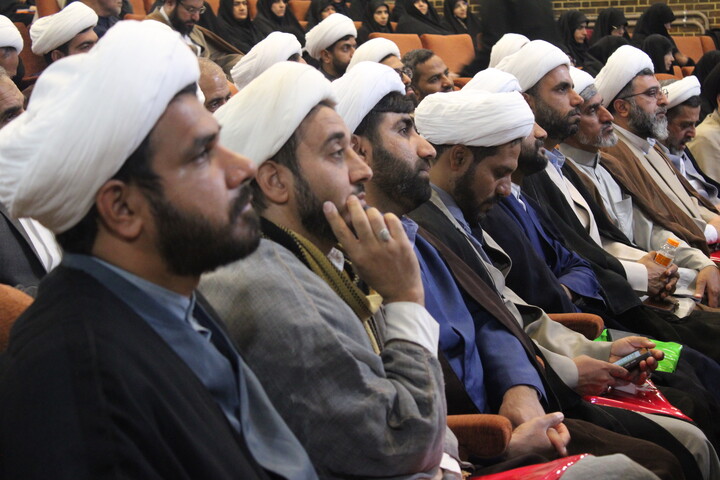 تصاویر/ نشست هم‌ اندیشی اساتید و مدیران حوزه معارف اسلام ناب استان‌ کرمان