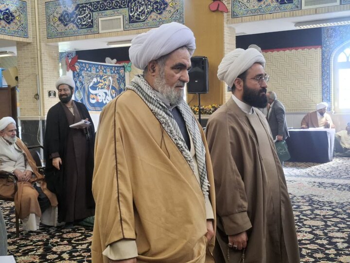 تصویر/همایش طلاب، روحانیون، مبلغین، مبلغات و ائمه جماعات کاشان