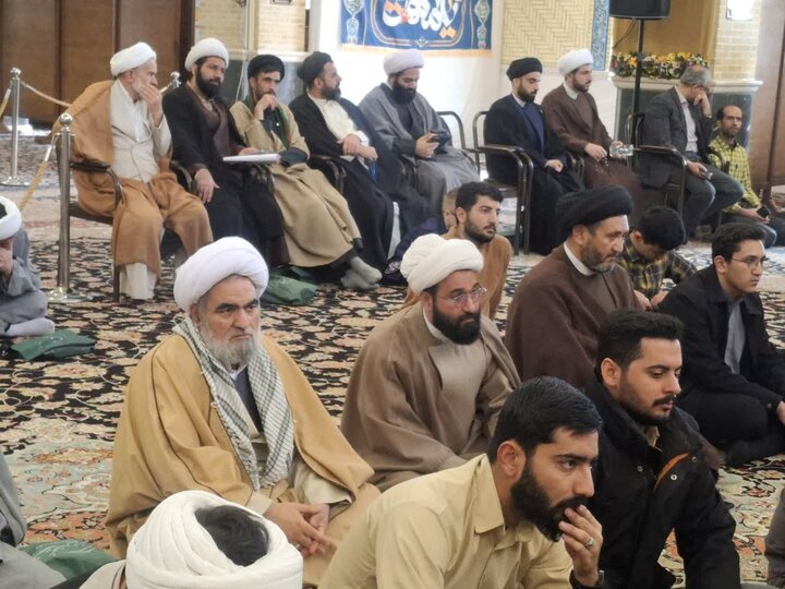 تصویر/همایش طلاب، روحانیون، مبلغین، مبلغات و ائمه جماعات کاشان