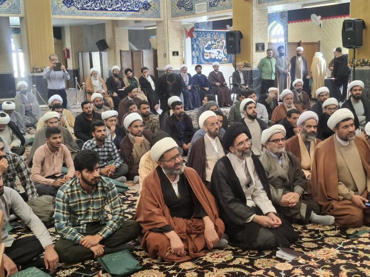 تصویر/همایش طلاب، روحانیون، مبلغین، مبلغات و ائمه جماعات کاشان
