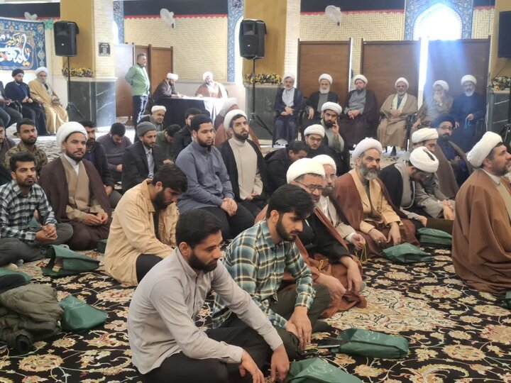 تصویر/همایش طلاب، روحانیون، مبلغین، مبلغات و ائمه جماعات کاشان