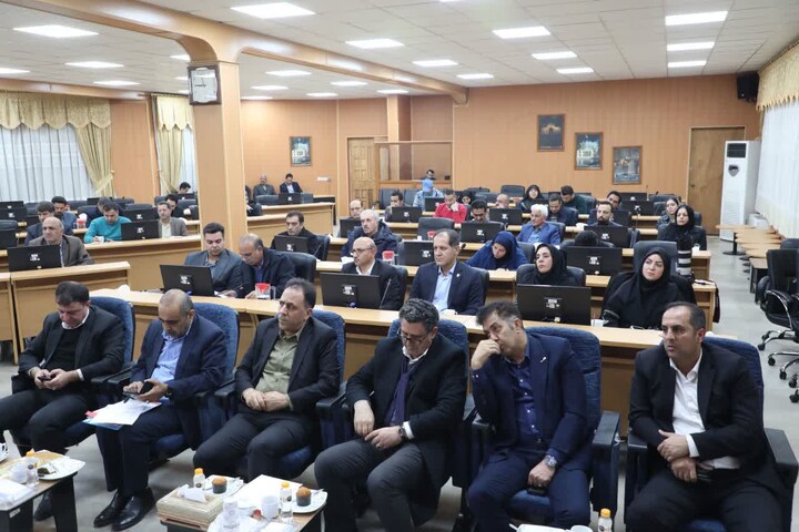 تصاویر/ نشست مدیران و فعالان میراث‌فرهنگی، گردشگری و صنایع دستی استان سمنان با وزیر میراث‌فرهنگی