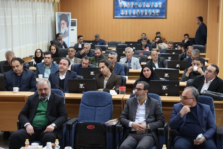 تصاویر/ نشست مدیران و فعالان میراث‌فرهنگی، گردشگری و صنایع دستی استان سمنان با وزیر میراث‌فرهنگی