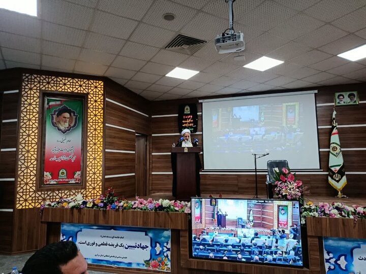 تصاویر/مراسم تودیع و معارفه فرمانده انتظامی استان مرکزی