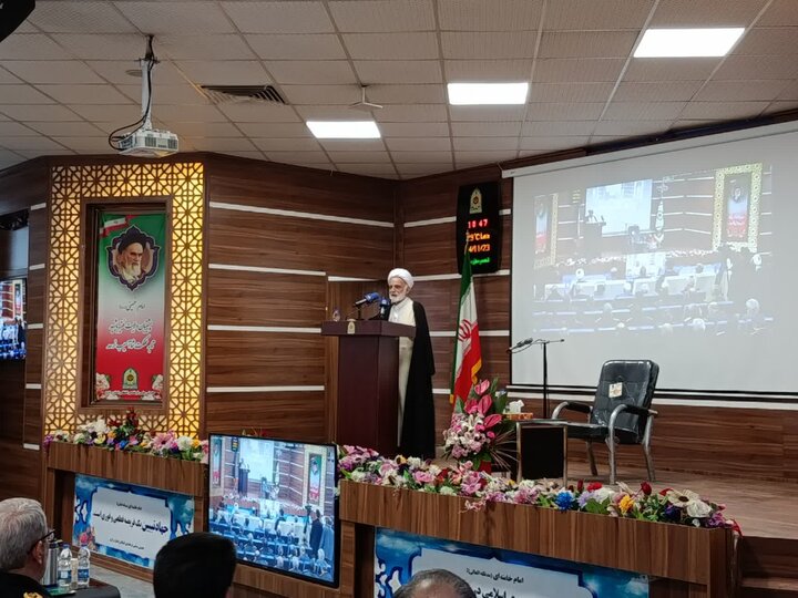 تصاویر/مراسم تودیع و معارفه فرمانده انتظامی استان مرکزی