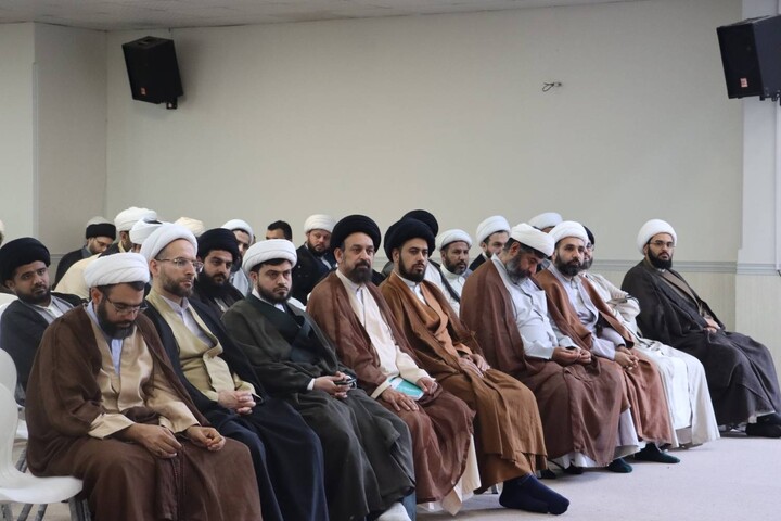 نشست ویژه مبلغان خوزستان به مناسبت فرارسیدن ماه مبارک رمضان