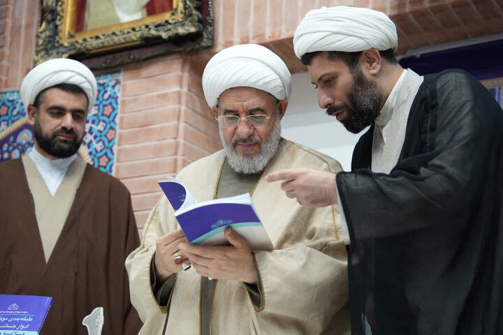 نشست  اساتید سطوح عالی حوزه ،پژوهشگران وفضلای عرصه علم فقه با حضرت آیت الله اراکی عضو محترم شورای عالی حوزه علمیه