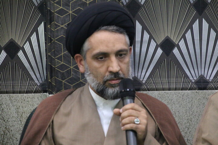 تصاویری از برگزاری جلسه اختتامیه اجلاسیه مدیران حوزه علمیه استان کرمان در کرمان.