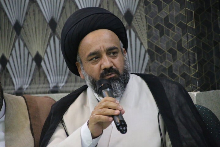 تصاویری از برگزاری جلسه اختتامیه اجلاسیه مدیران حوزه علمیه استان کرمان در کرمان.