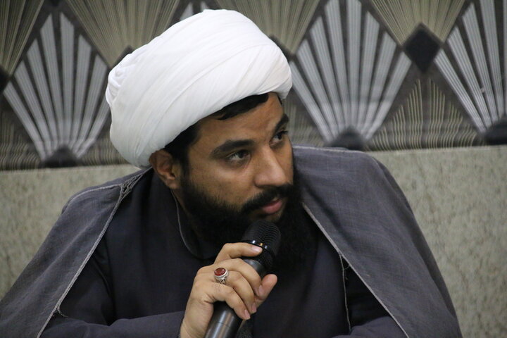 تصاویری از برگزاری جلسه اختتامیه اجلاسیه مدیران حوزه علمیه استان کرمان در کرمان.