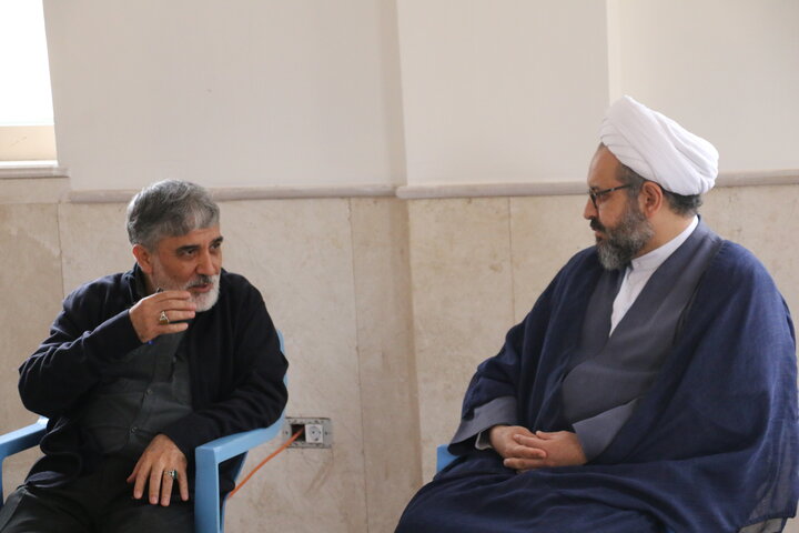 بازدید مجید دوستعلی نماینده کرمان در مجلس شورای اسلامی از پروژه در حال ساخت مدرسه علمیه امام صادق(ع) با حضور مدیر و معاونان حوزه علمیه استان کرمان.