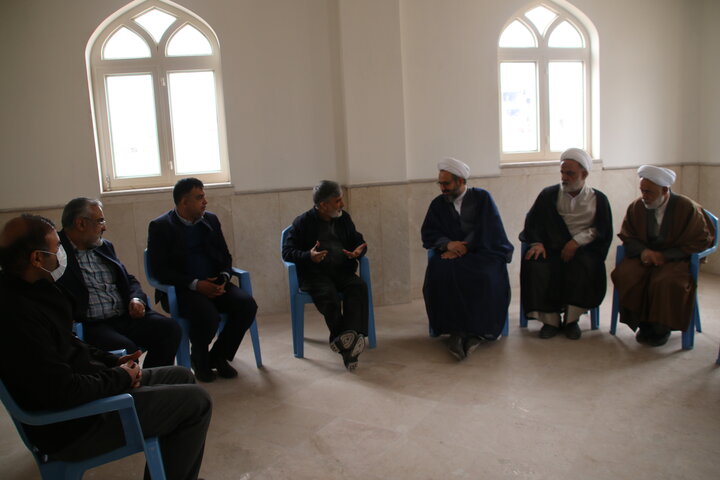 بازدید مجید دوستعلی نماینده کرمان در مجلس شورای اسلامی از پروژه در حال ساخت مدرسه علمیه امام صادق(ع) با حضور مدیر و معاونان حوزه علمیه استان کرمان.