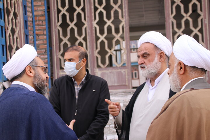 بازدید مجید دوستعلی نماینده کرمان در مجلس شورای اسلامی از پروژه در حال ساخت مدرسه علمیه امام صادق(ع) با حضور مدیر و معاونان حوزه علمیه استان کرمان.