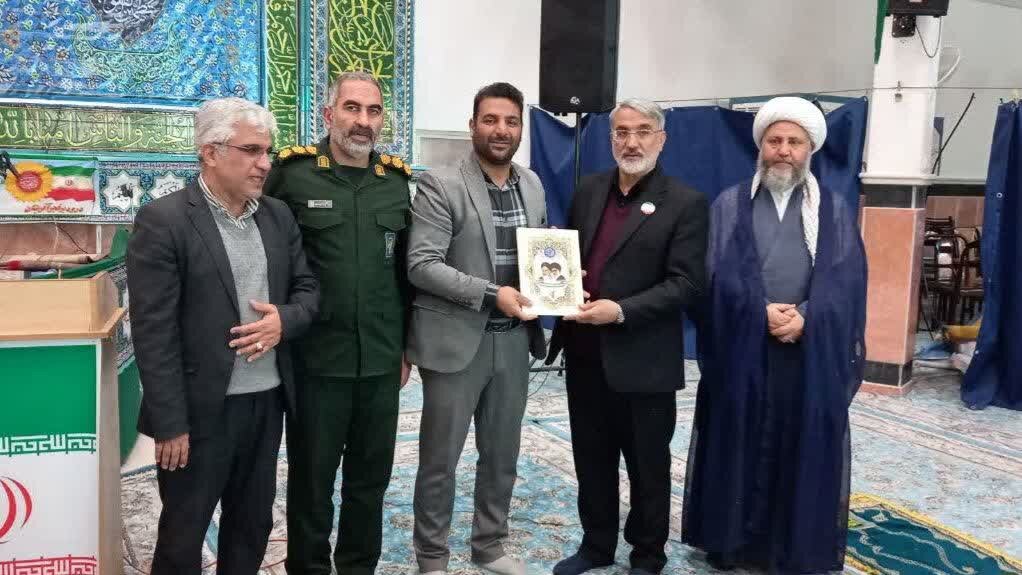 مراسم اختتامیه نمایشگاه دستاوردهای انقلاب اسلامی «صعود۳» در آران و بیدگل برگزارشد+تصاویر