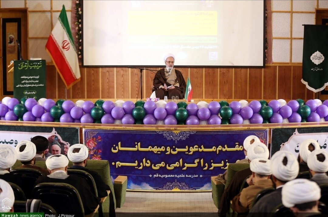 ۱۰ عنصر اصلی هویتی حوزه‌های علمیه / انقلاب اسلامی، انقلاب معرفتی و تمدنی است