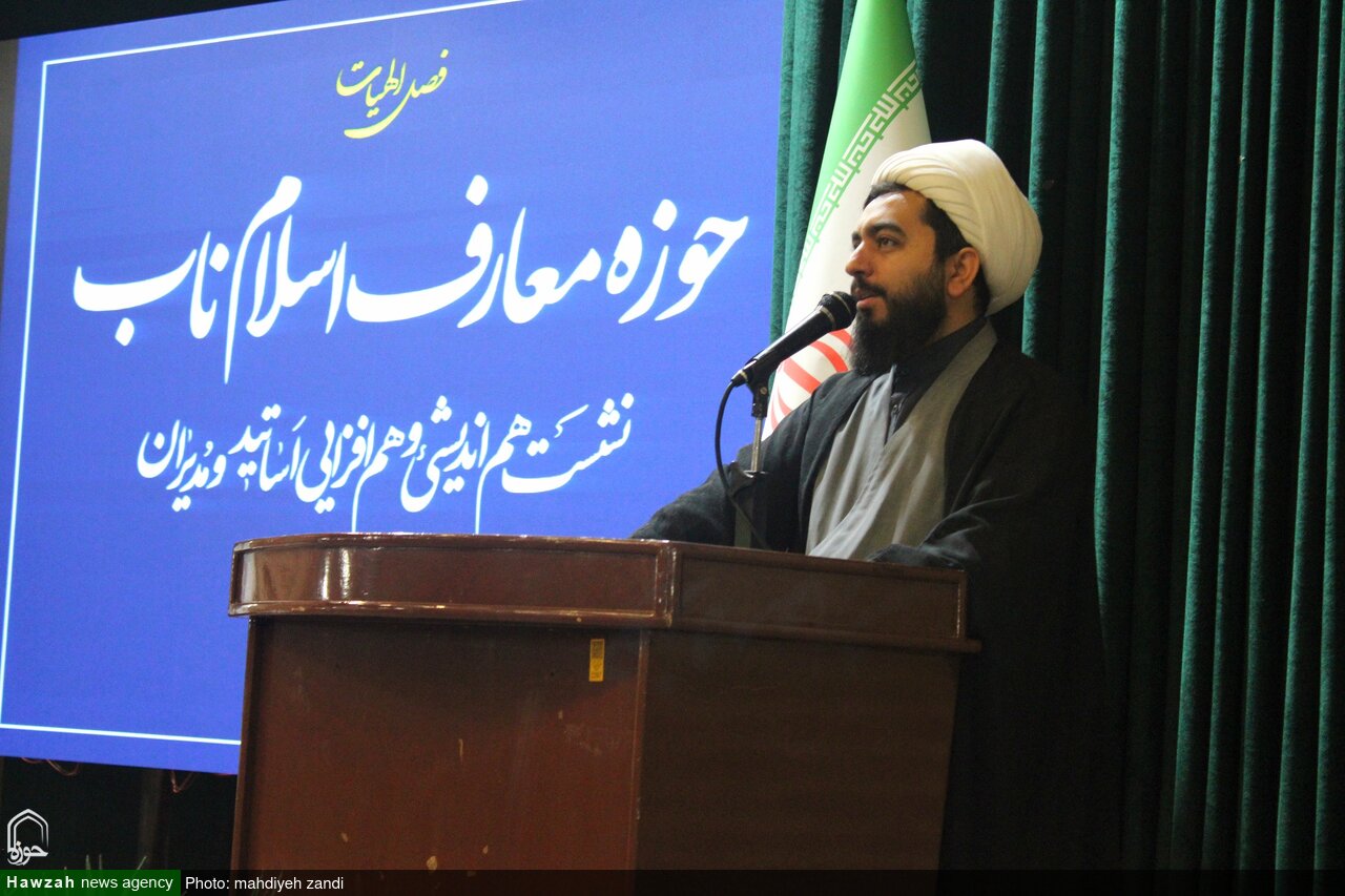 جنگ نظامی تا جنگ گفتمانی؛ ضرورت آرایش جدید فرهنگی/ اسلام ناب؛ پرچم نبرد گفتمانی امروز است