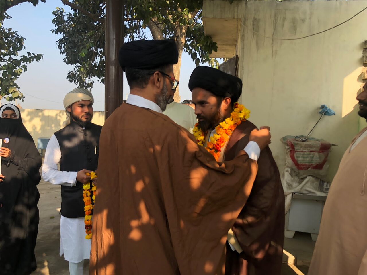 قرآن سے زندہ اور عملی رشتہ، اخلاقِ اہلِ بیتؑ کی پیروی اور معاشرے میں دینی شعور کی ترویج ہی سے انسان حقیقی منتظر بنتا ہے، مقررین