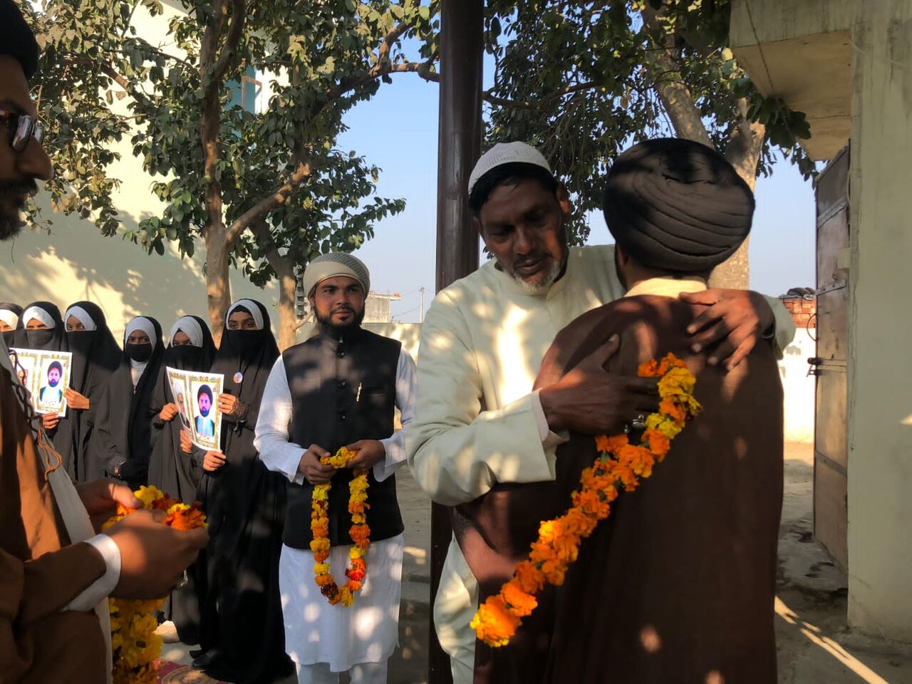 قرآن سے زندہ اور عملی رشتہ، اخلاقِ اہلِ بیتؑ کی پیروی اور معاشرے میں دینی شعور کی ترویج ہی سے انسان حقیقی منتظر بنتا ہے، مقررین