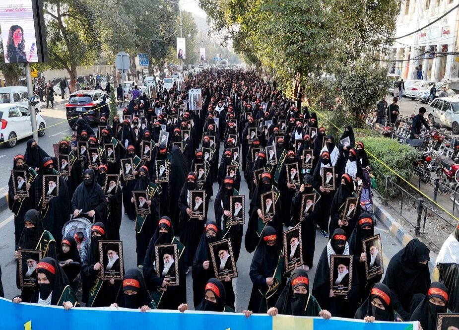 حضور گسترده مردم پاکستان در راهپیمایی های باشکوه سالگرد انقلاب اسلامی
