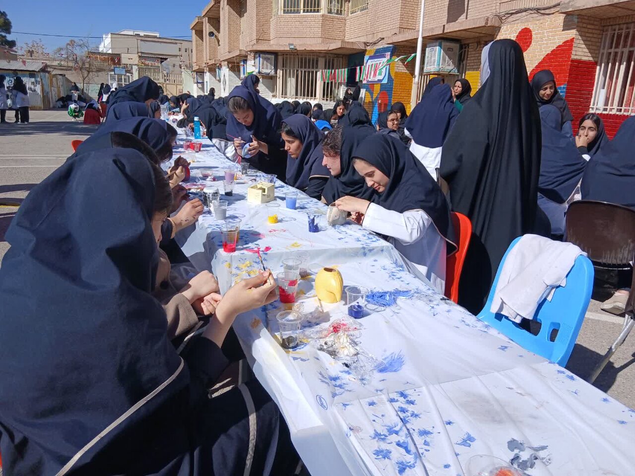 تصاویر/ اقدامات هنرستان گیسو کرمان در دهه فجر