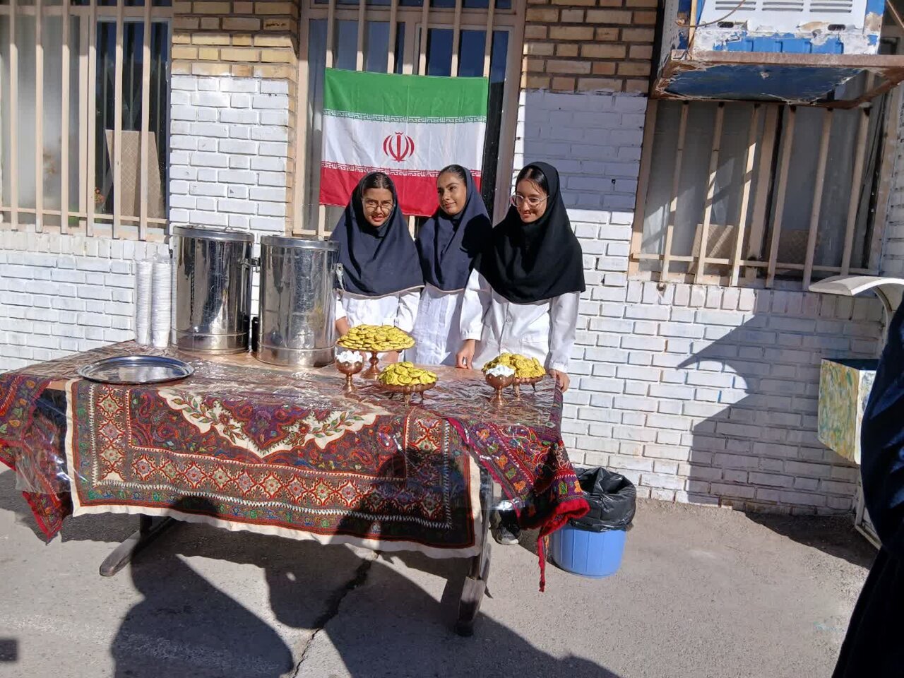 تصاویر/ اقدامات هنرستان گیسو کرمان در دهه فجر