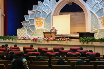 موفقیت مأموریت‌های فرهنگی ائمه جمعه در گرو همراهی خانواده‌ها است