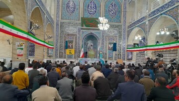 تصاویر/ اقامه نمازجمعه شهر راین