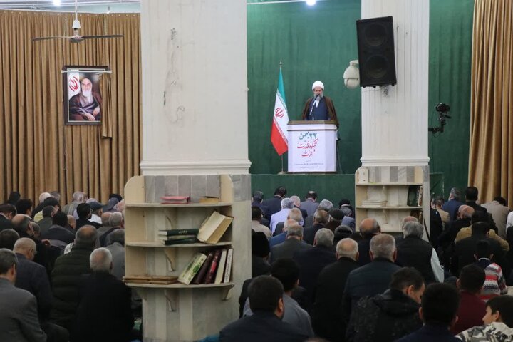 تصاویر/ نماز جمعه قرچک