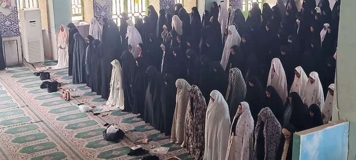 تصاویر/ اقامه نمازجمعه شهر عنبرآباد