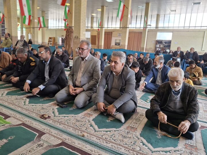 تصاویر/ اقامه نمازجمعه شهر بلورد