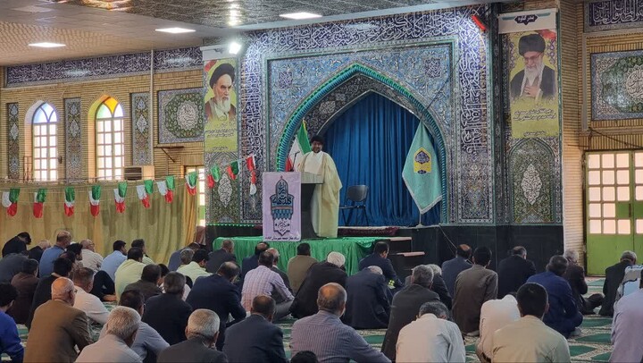 نماز جمعه گناوه به روایت تصویر